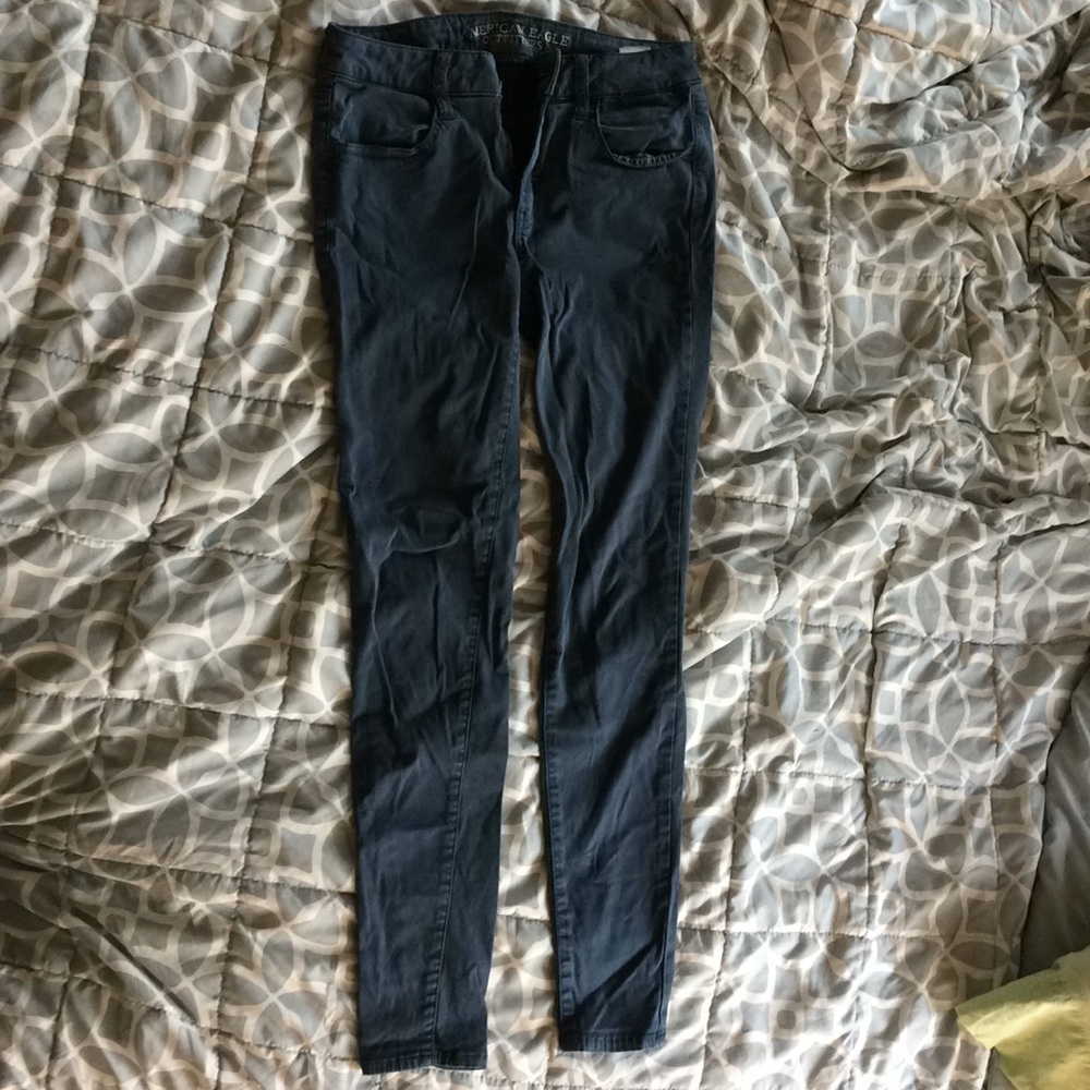 American Eagle blue skinny jeans